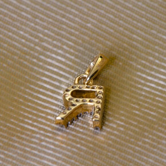 Real Natural Ethically Sourced Earth Diamond Gold Initial R Pendant Stamped 10K - Picture 3 of 5